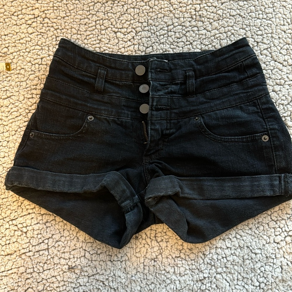 Black shorts 00